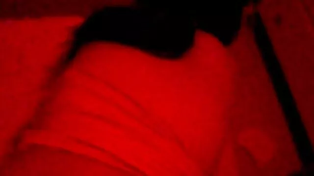 Domme monta a porno x el ano su esclavo atado