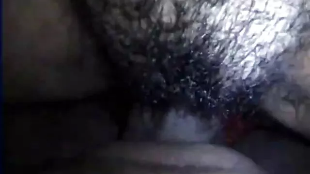 sexy milf se acostó porno virgen por el ano en real casero
