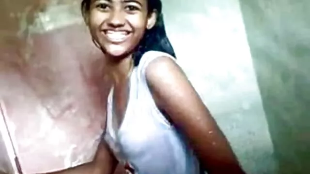 Madura pelirroja amateur follando a mi prima por el ano esposa chupa y folla