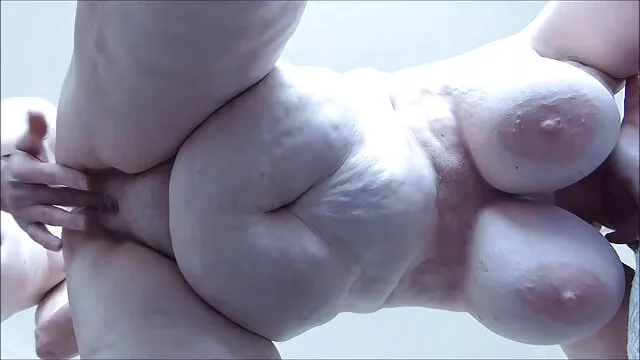 Adolescente le gusta un buen sexo por el ano gratis polvo