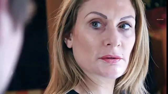 HT - Linda y metiendose cosas por el ano cachonda - Malena