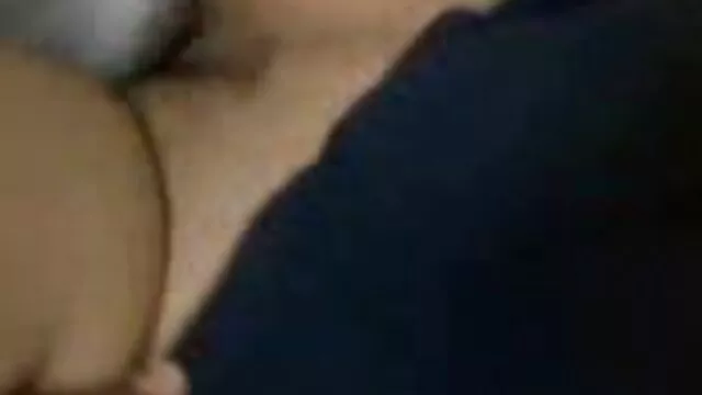 Adolescente alemana en trío follando a mi prima por el ano
