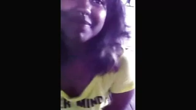 mujer gordita cogiendo por el ano con grandes tetas en medias folla