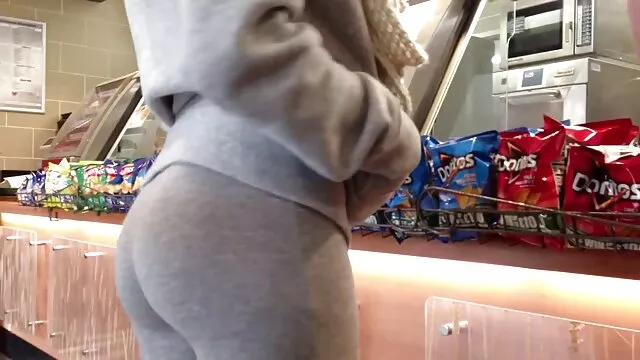 Chica videos de porno por el ano japonesa chupando